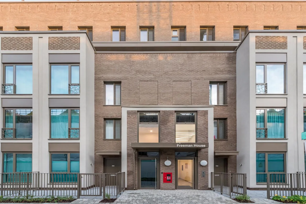 Upton Gardens, E13, photo 13