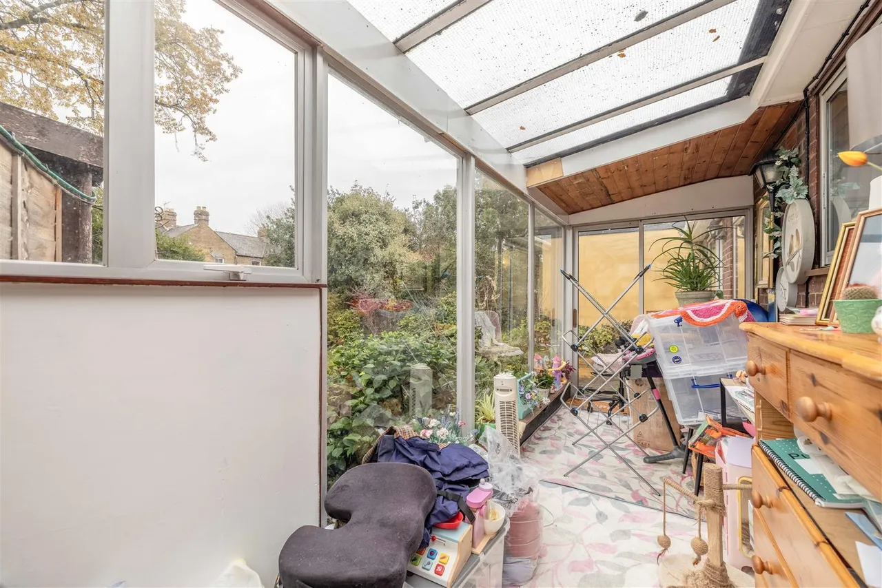 Sheepcote Road, Eton Wick, Berkshire, SL4 6JA, photo 11