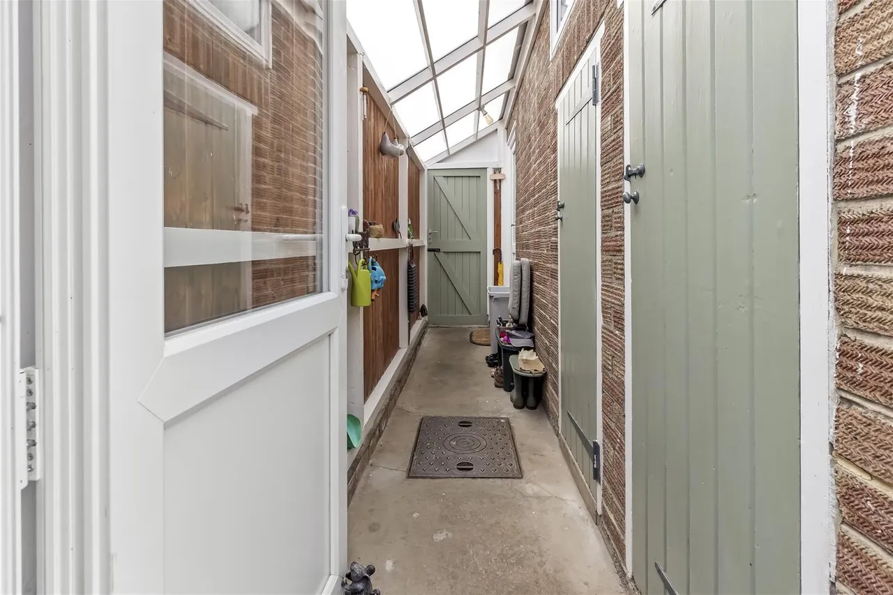 West Park Lane, Goring-By-Sea, Worthing, photo 23