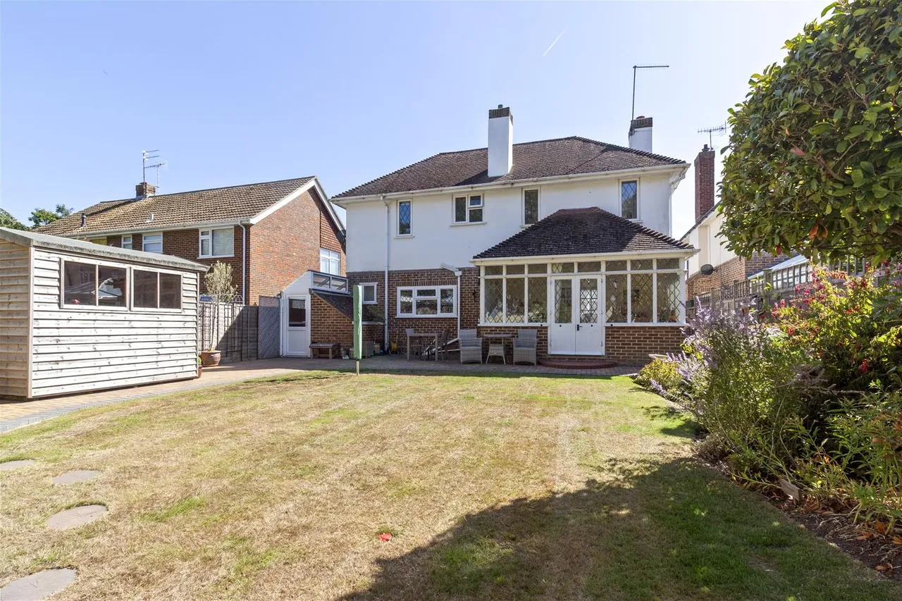West Park Lane, Goring-By-Sea, Worthing, photo 29
