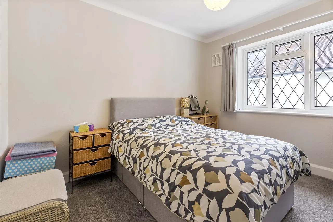West Park Lane, Goring-By-Sea, Worthing, photo 11