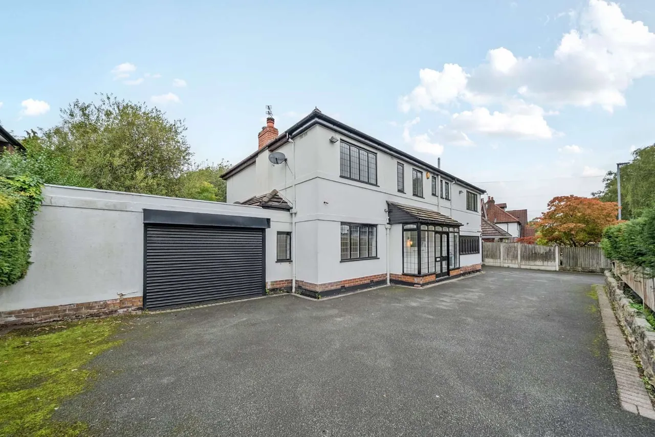 5 bed house to rent, Gibwood Road, Manchester, M22
