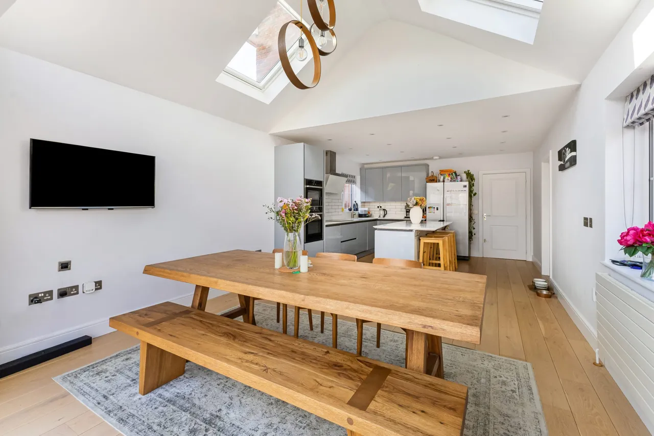 Damson Drive, Hartley Wintney, Hook, RG27 8WR, photo 3