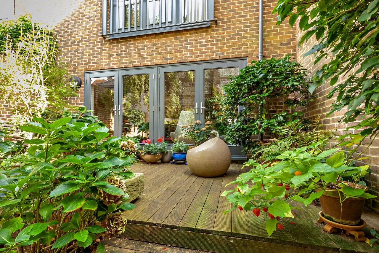 St. Nicholas Lane, Lewes, East Sussex, BN7 2JZ, photo 11