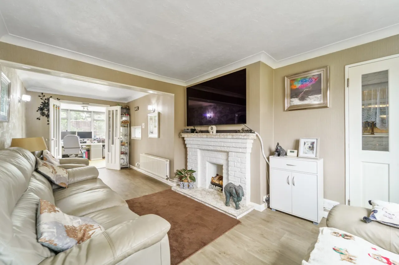 Tudor Road, Ashford, photo 3