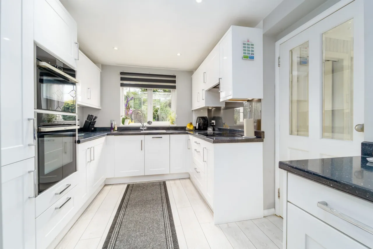 Tudor Road, Ashford, photo 2