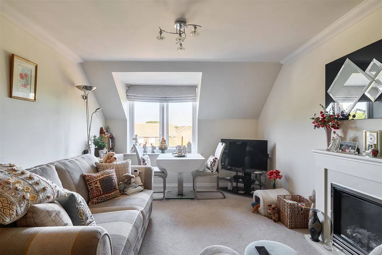 Stuart Road, Highcliffe, BH23, photo 6