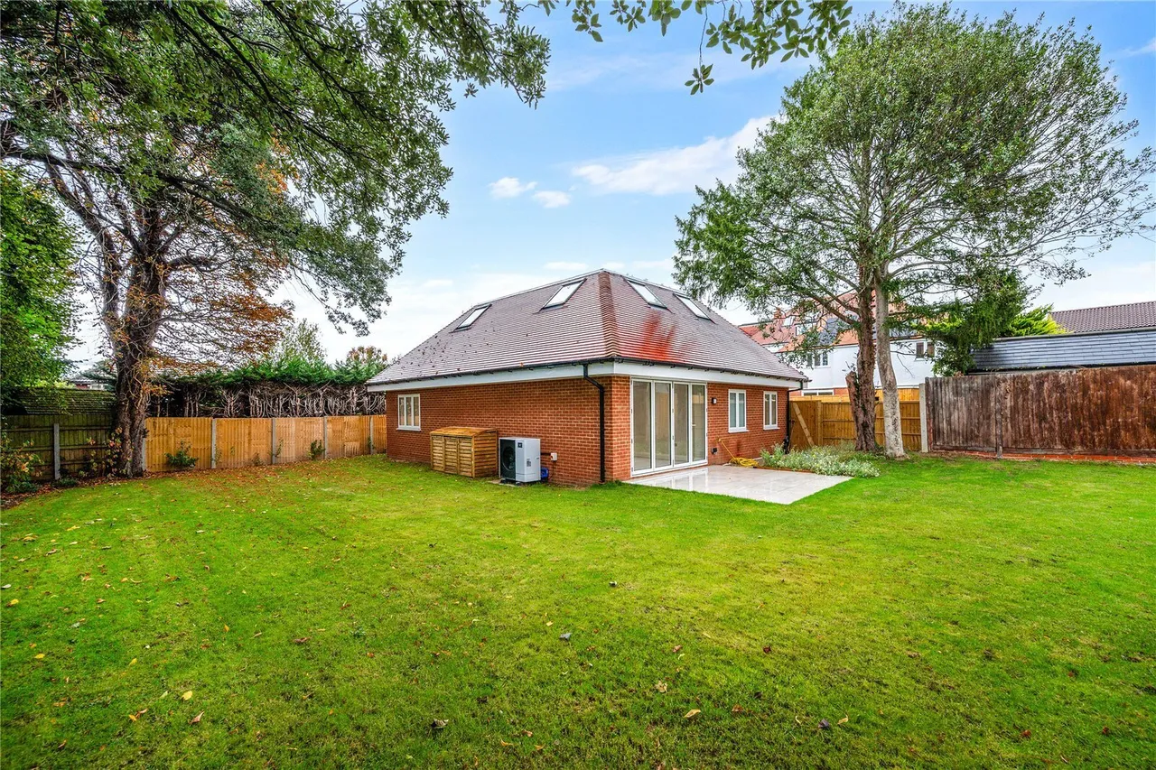 York Road, Cheam, SM2, photo 18