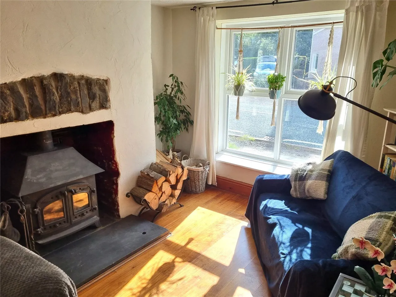 3 bed house for sale, Pentre Llyn, Llanilar, SY23