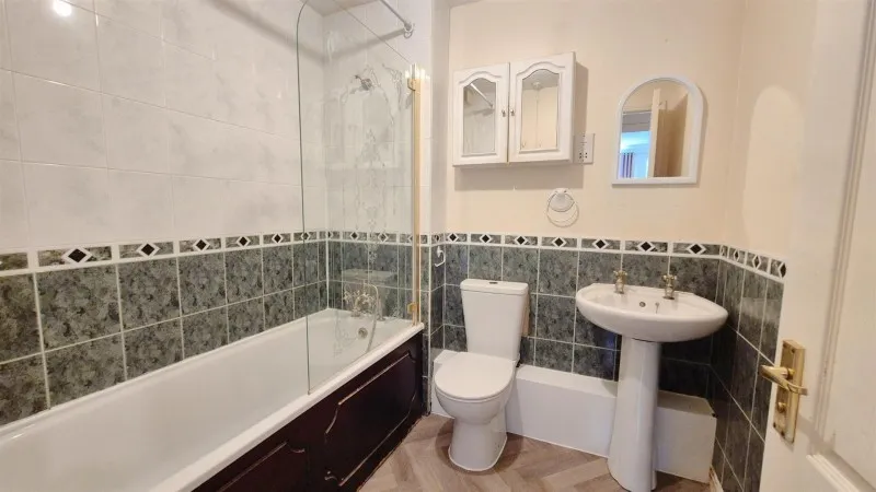 Shirehorse Way, Isleworth, photo 5
