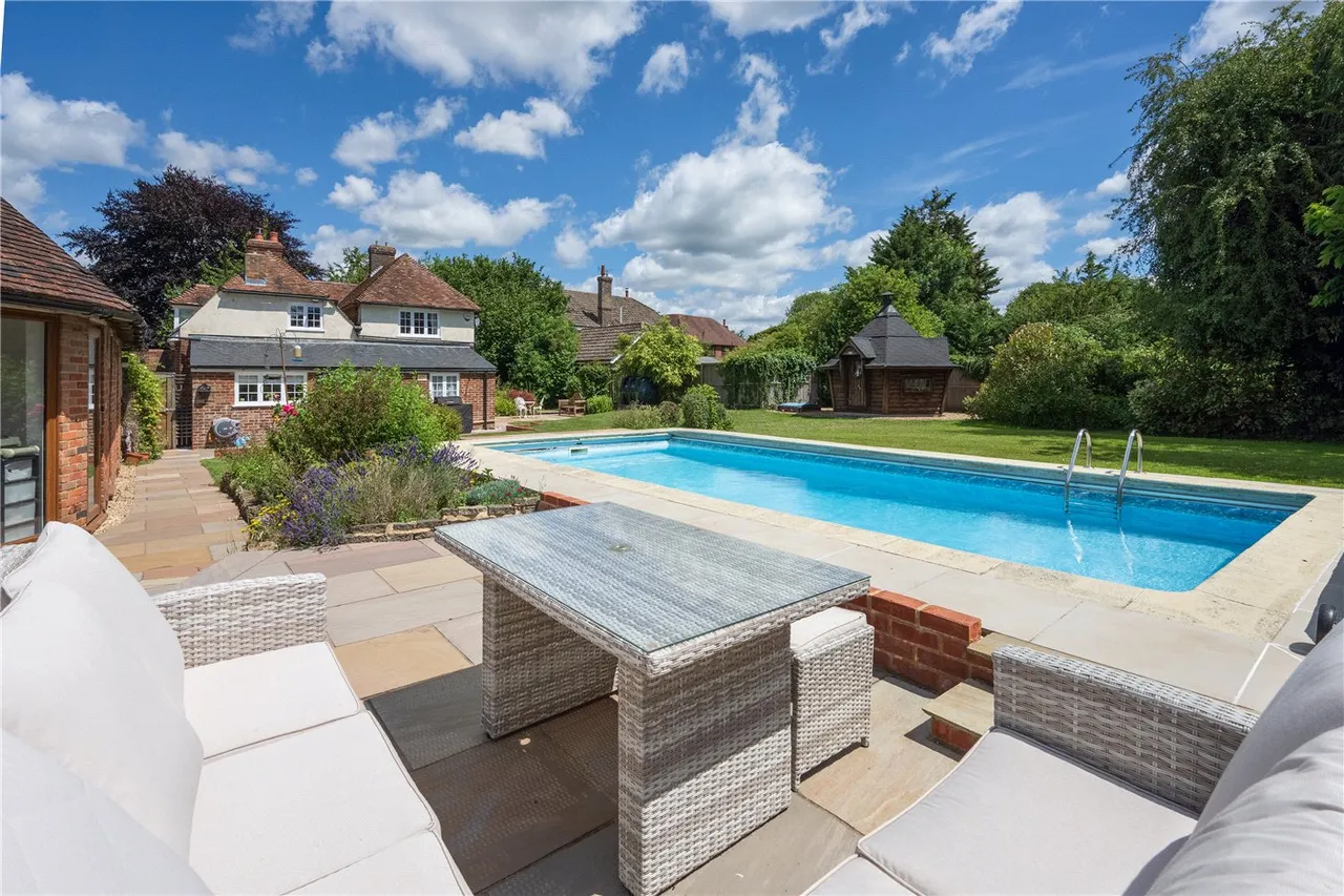 The Lees, Challock, Ashford, Kent, TN25, photo 3