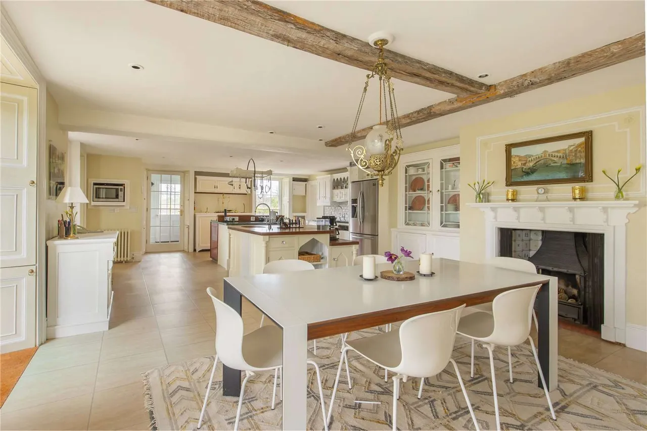 Weald Road, South Weald, CM14, photo 12