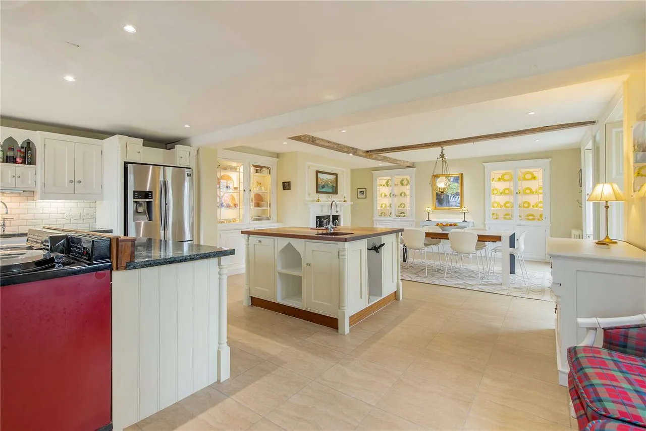 Weald Road, South Weald, CM14, photo 11