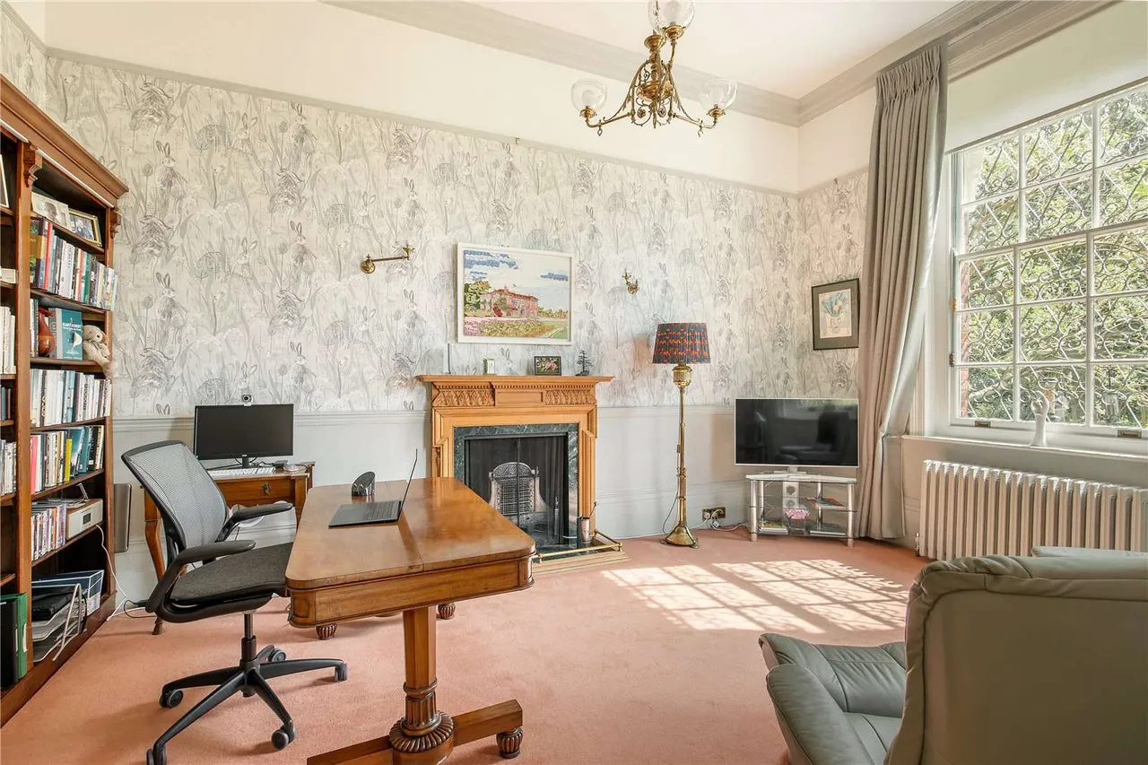 Weald Road, South Weald, CM14, photo 14