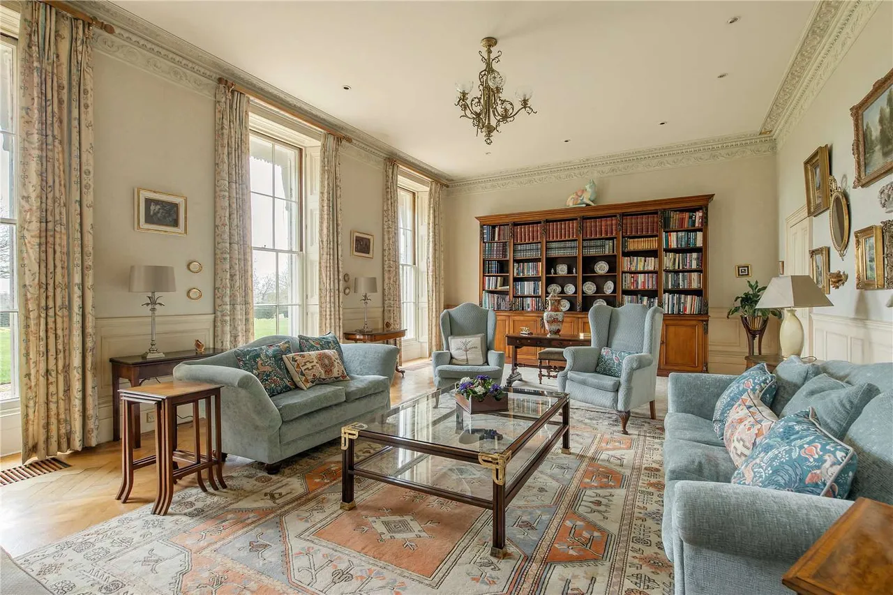 Weald Road, South Weald, CM14, photo 9