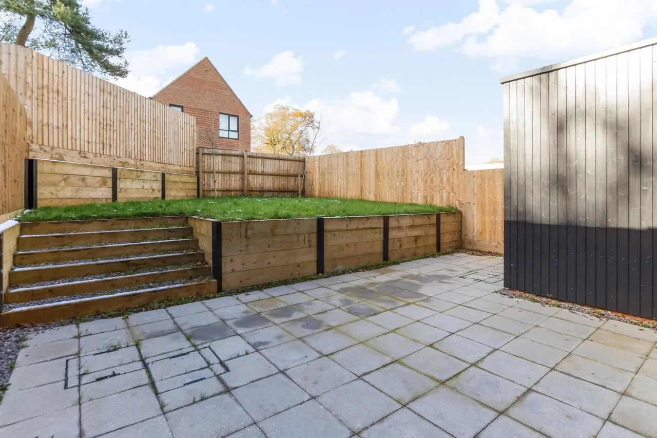 Park Lane, Stokenchurch, HP14, photo 12