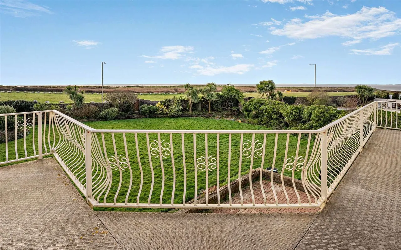 Mallard Way, Porthcawl, Bridgend, CF36 3TQ, photo 11