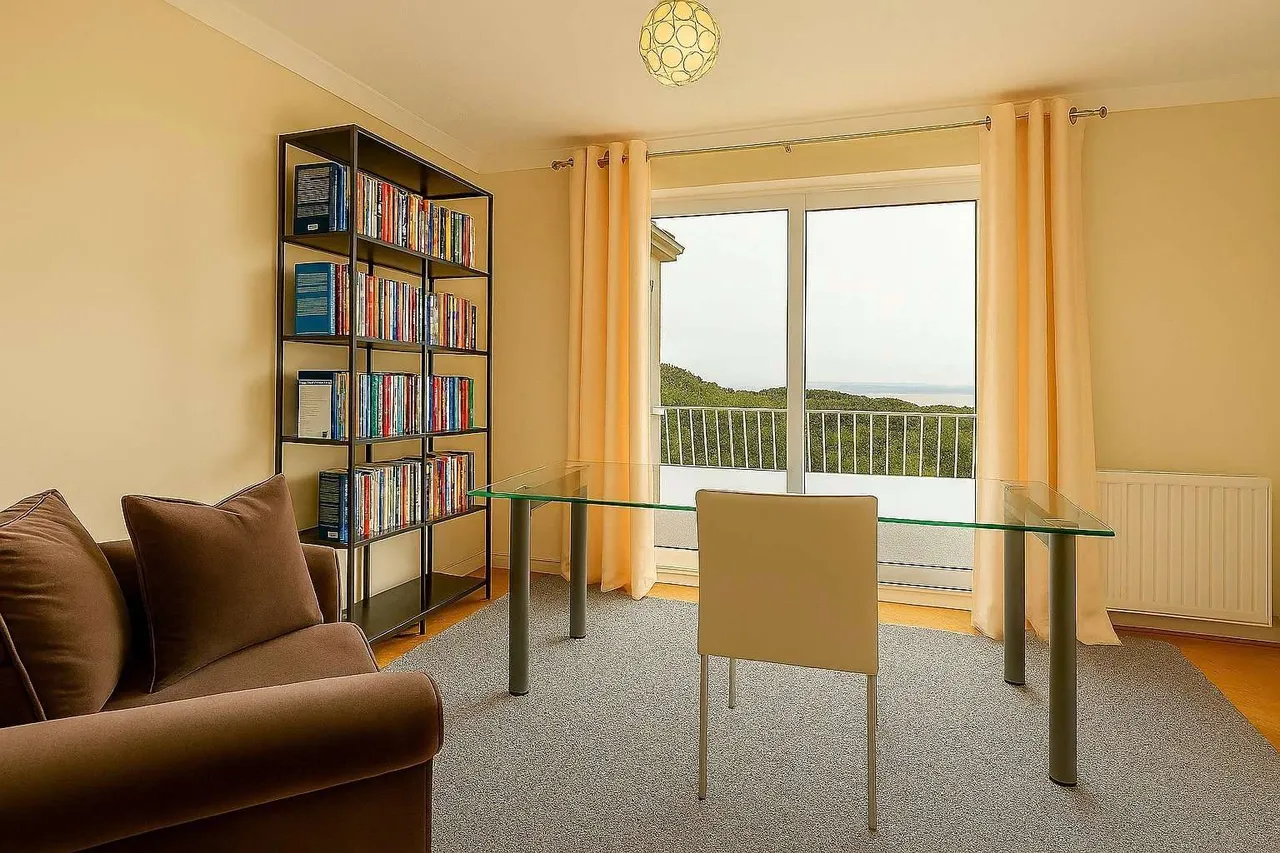 Mallard Way, Porthcawl, Bridgend, CF36 3TQ, photo 8