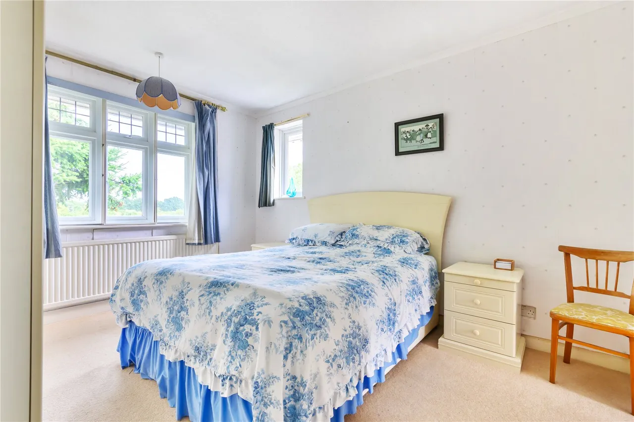 Warwick Close, Hampton, London, TW12 2TY, photo 7