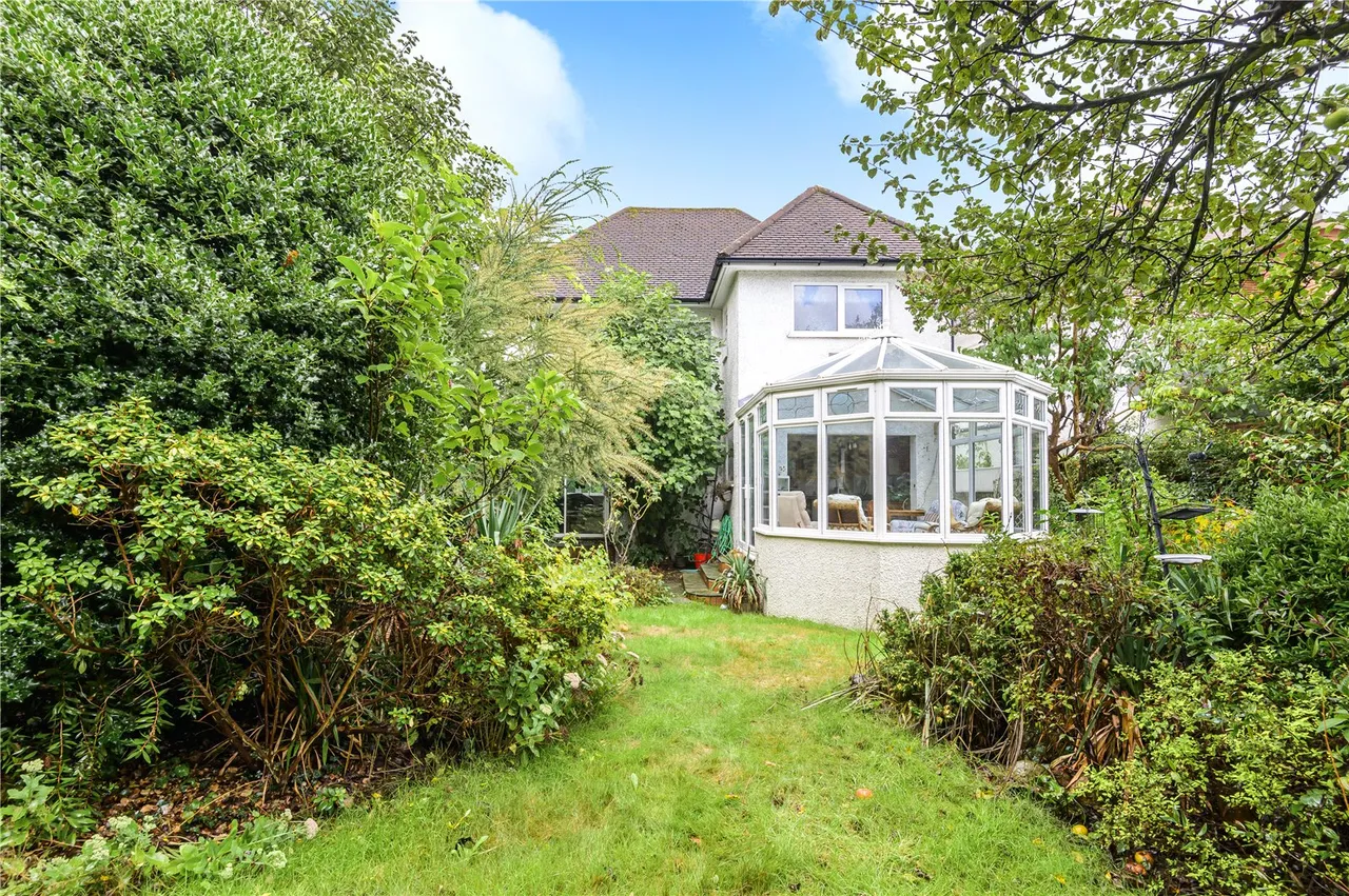 Warwick Close, Hampton, London, TW12 2TY, photo 12