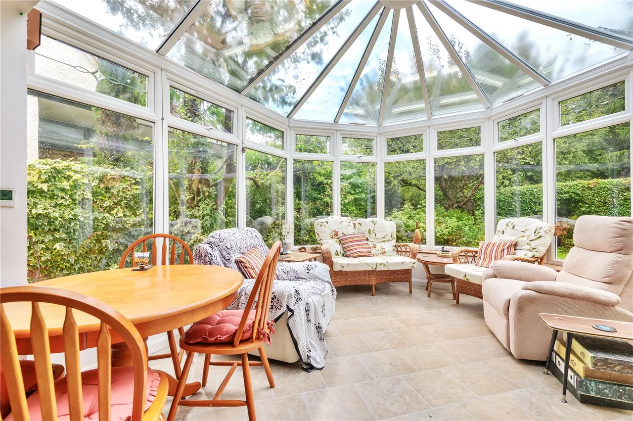 Warwick Close, Hampton, London, TW12 2TY, photo 11