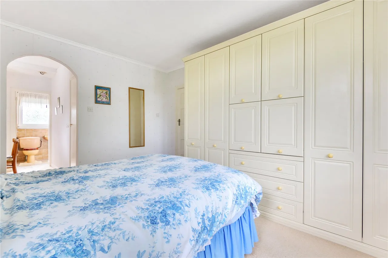 Warwick Close, Hampton, London, TW12 2TY, photo 8