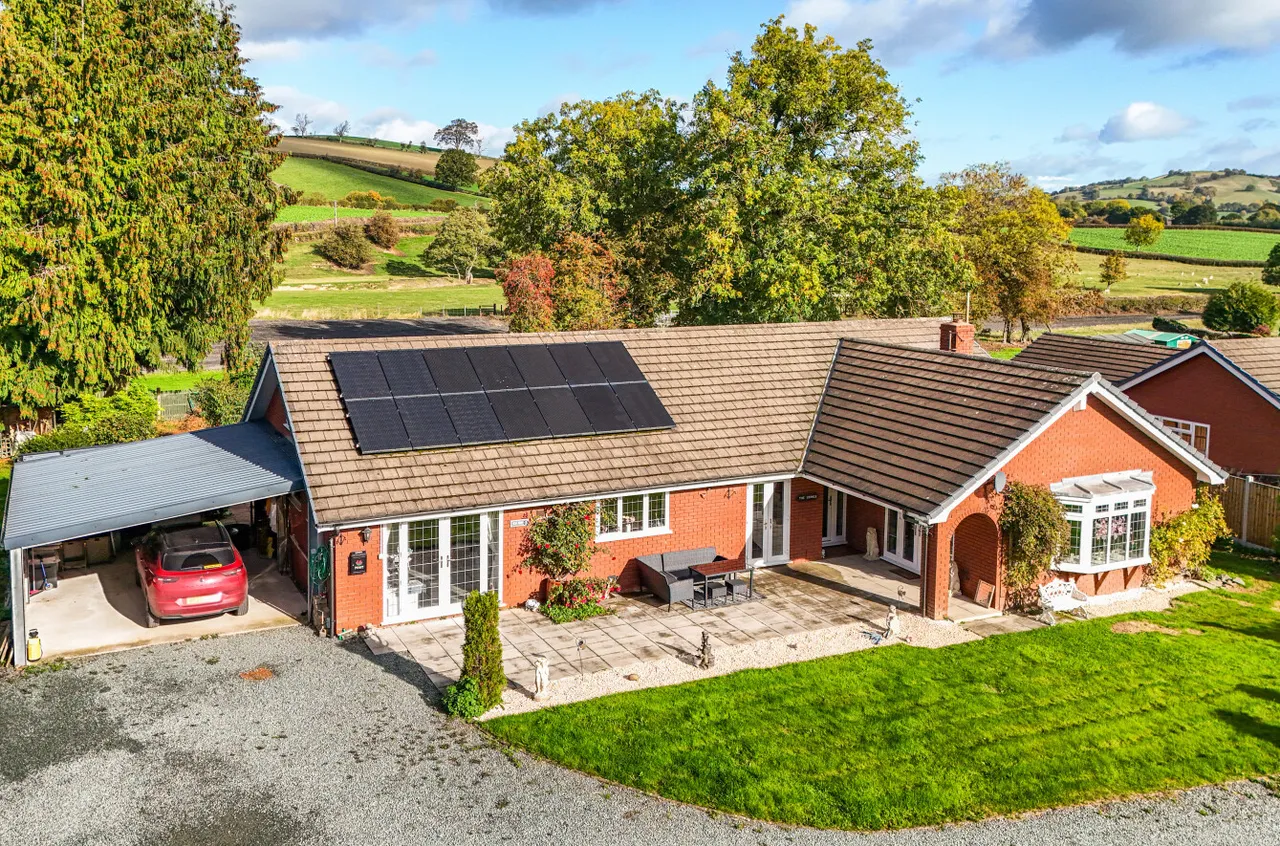 4 bed house for sale, Kerry, Newtown