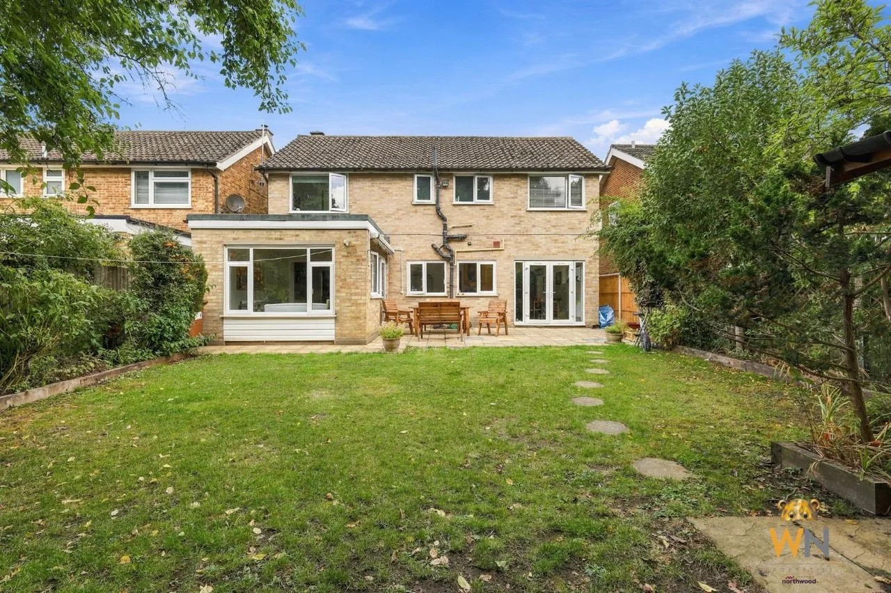 Clifton Way, Hutton, CM13, photo 2