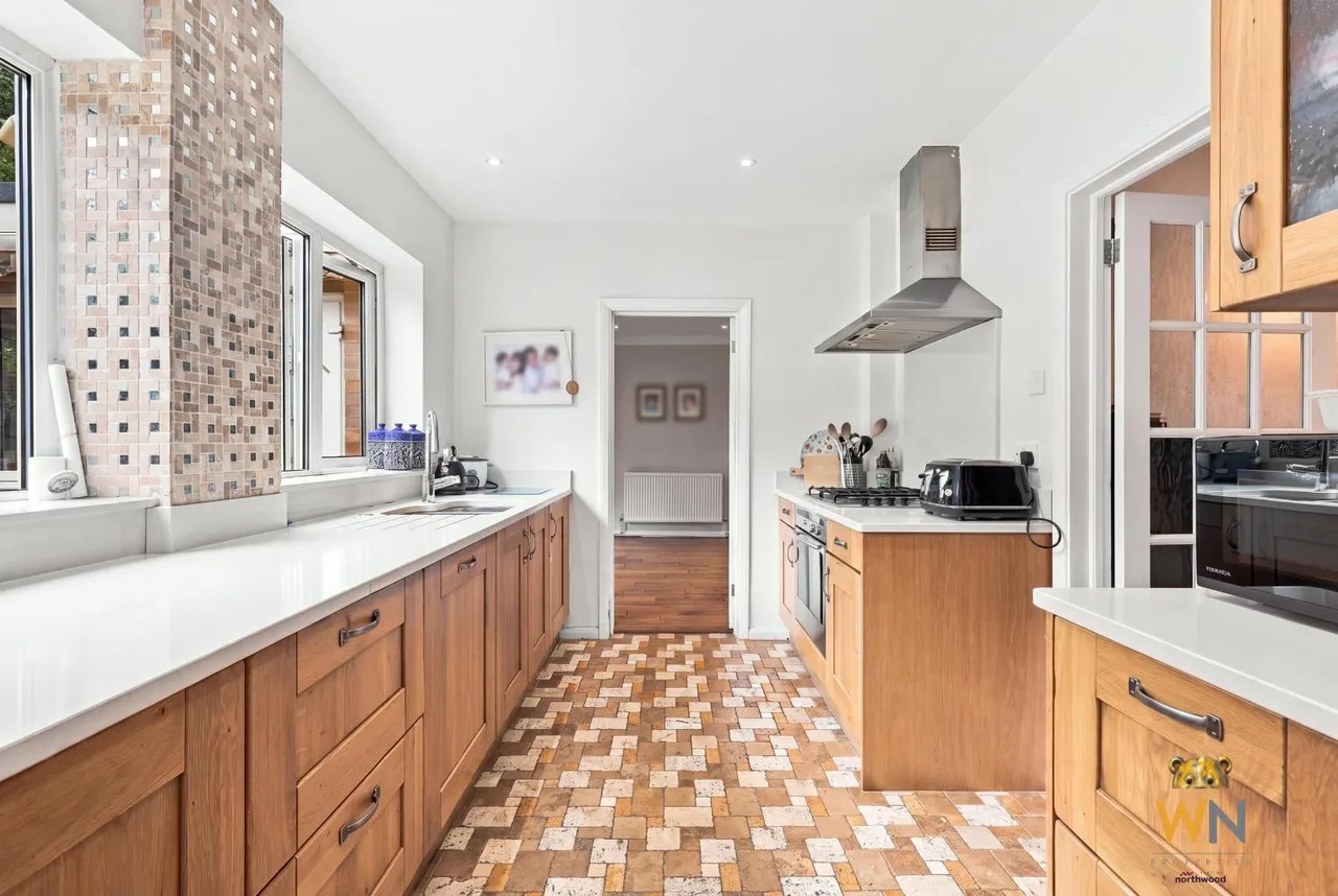 Clifton Way, Hutton, CM13, photo 10