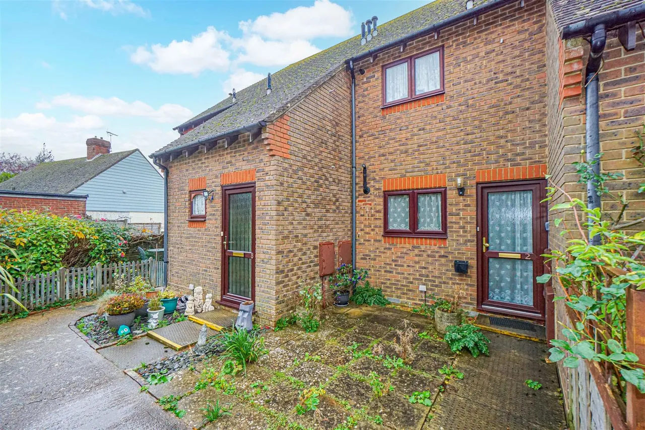 Shepherds Way, Fairlight, photo 10