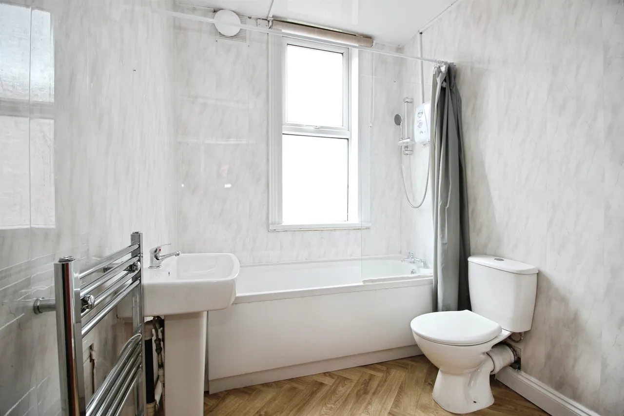 Temple View Terrace, Leeds, photo 7