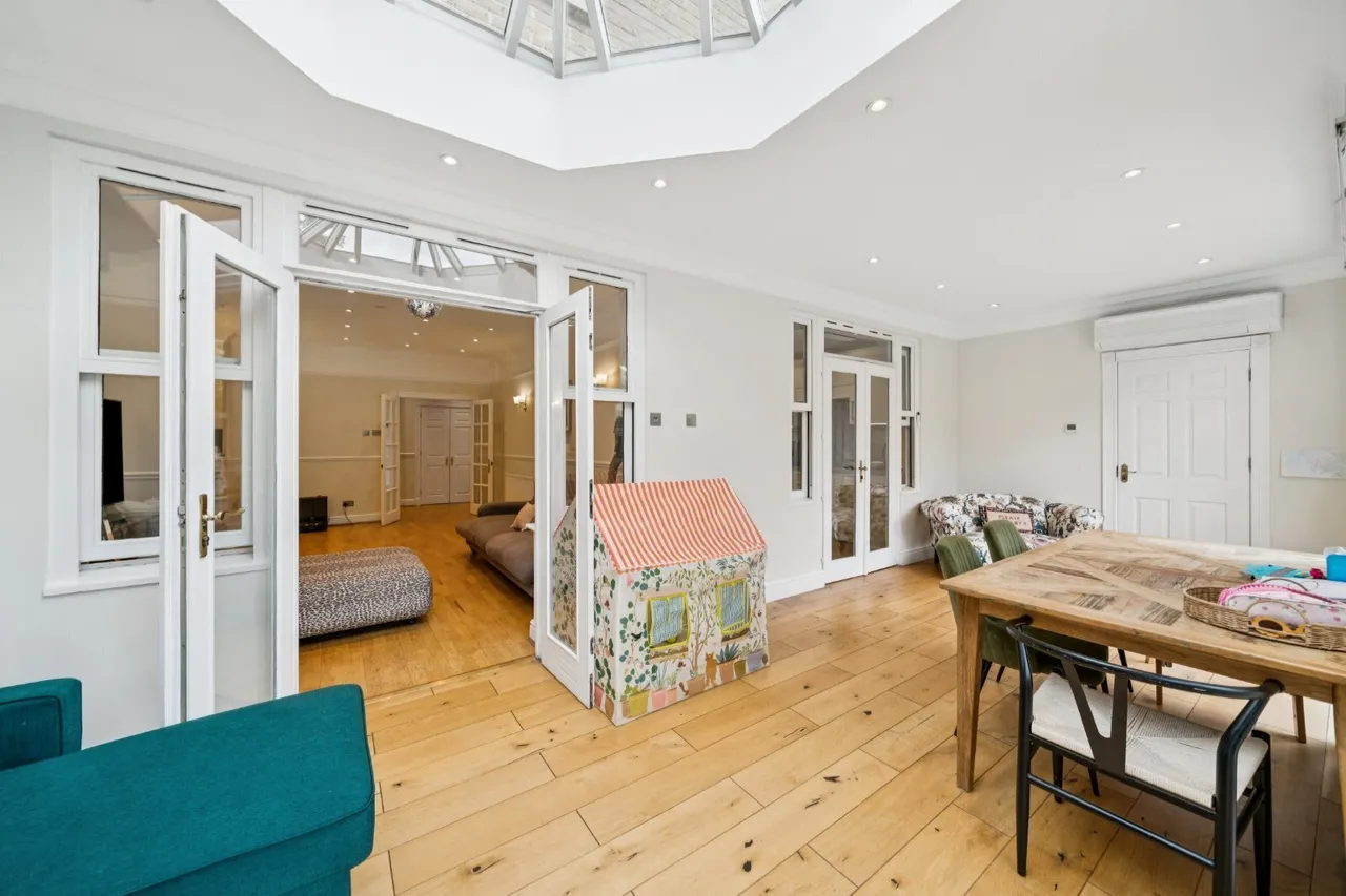 Wyatt Drive, Barnes, SW13, photo 3