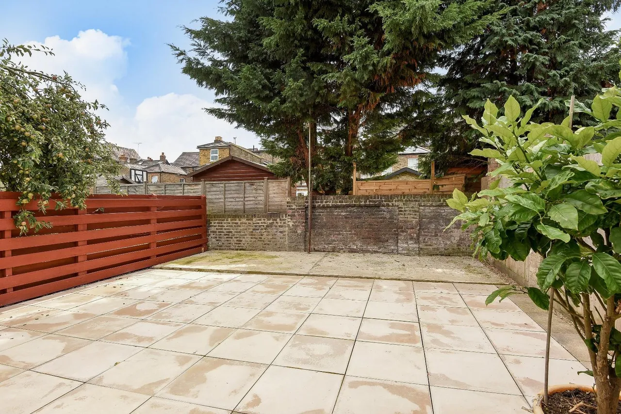 Devereux Road, Windsor, photo 7