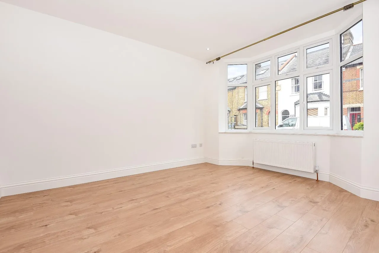 Devereux Road, Windsor, photo 5