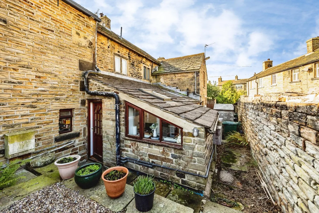 Smithy Hill, Huddersfield, HD8, photo 23