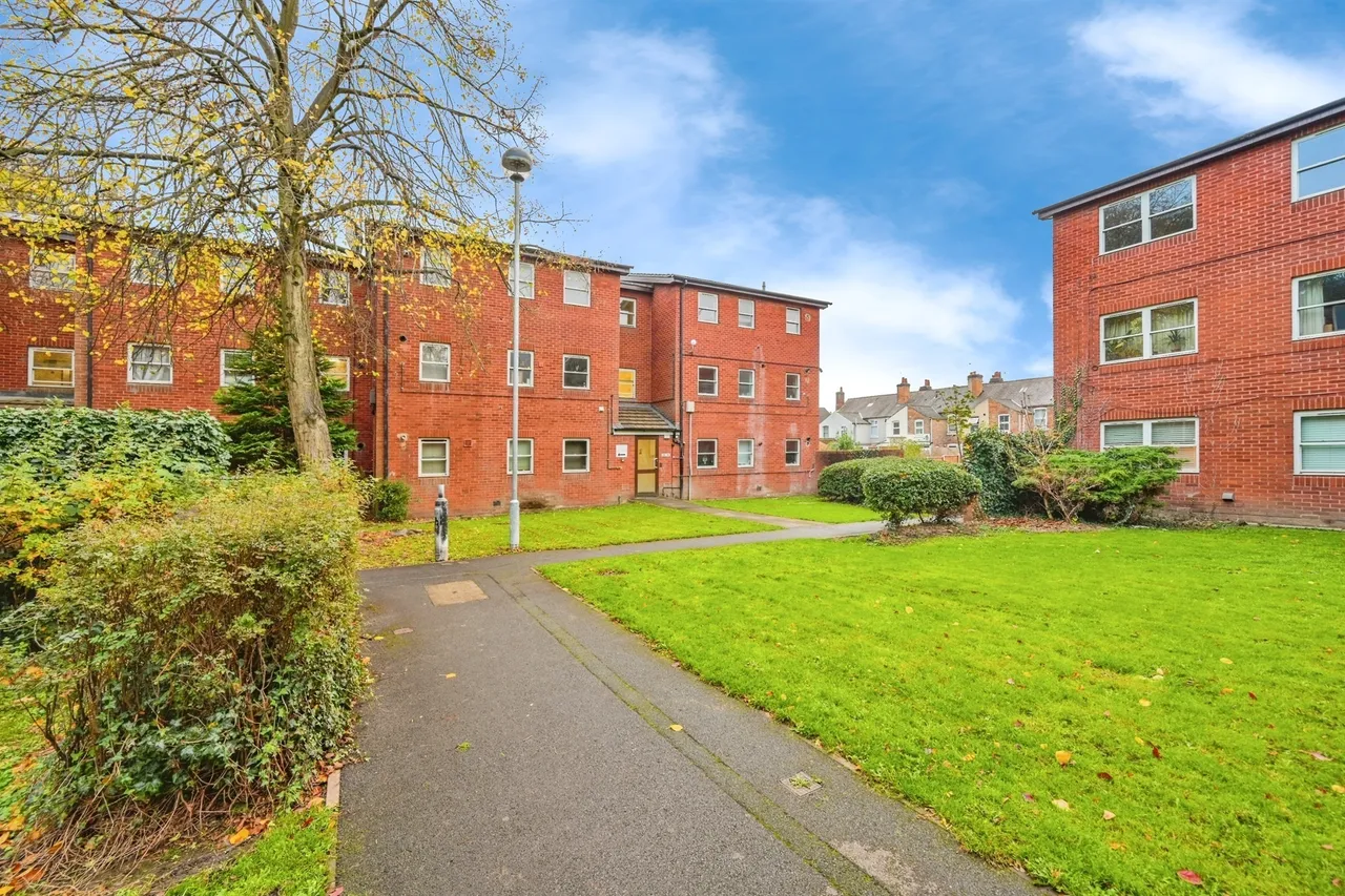 2 bed flat for sale, Friar Gate Court, Derby, DE1