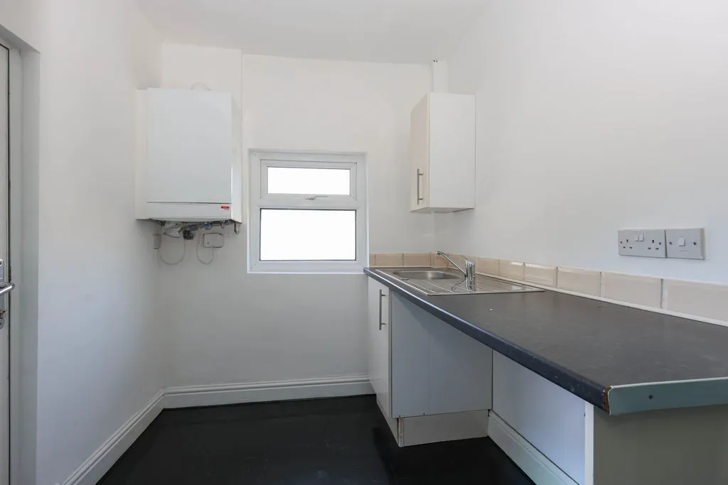 Victoria Street, Littleborough OL15 9DB, photo 5