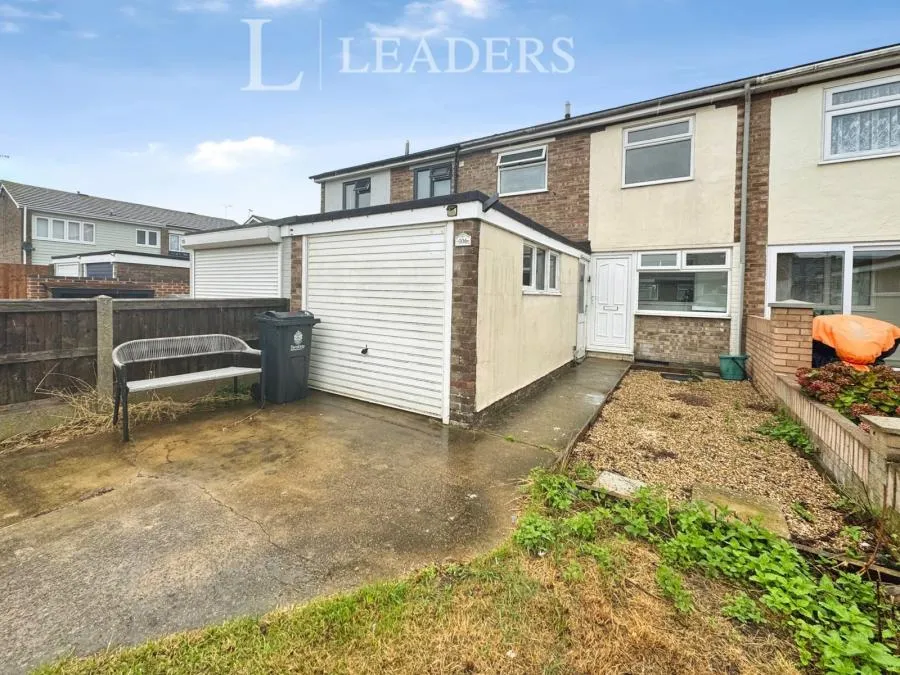 3 bed house to rent, Stanley Road, Clacton-on-Sea, CO15