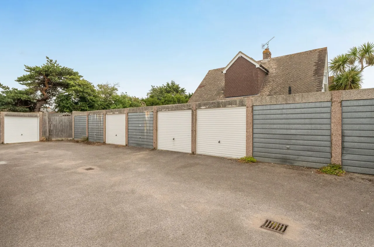 Nyetimber Lane, Rose Green, PO21, photo 19