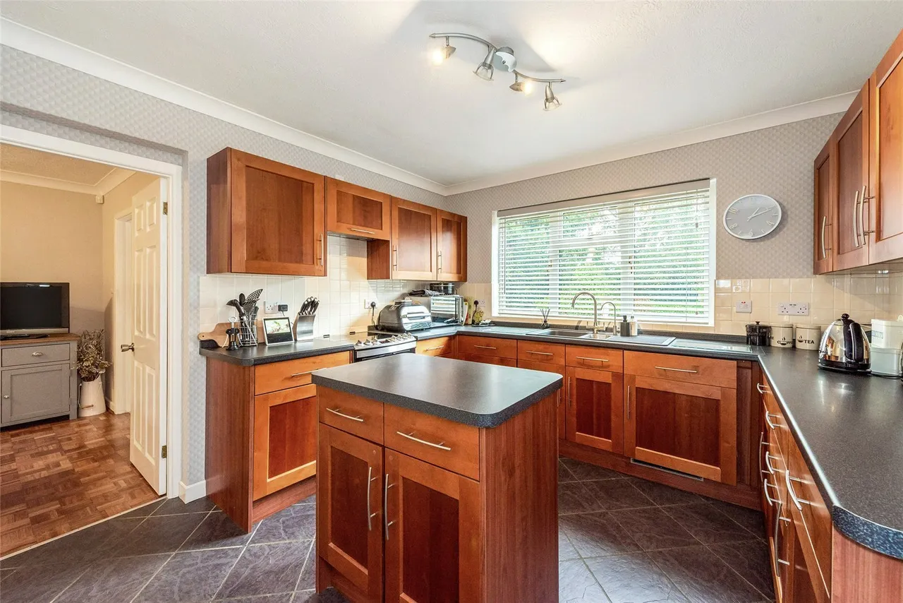 Church Lane, Barnham, PO22, photo 6