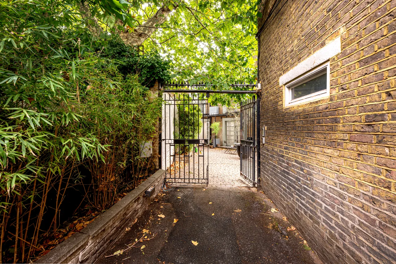 Trinity Mews, London, W10, photo 17