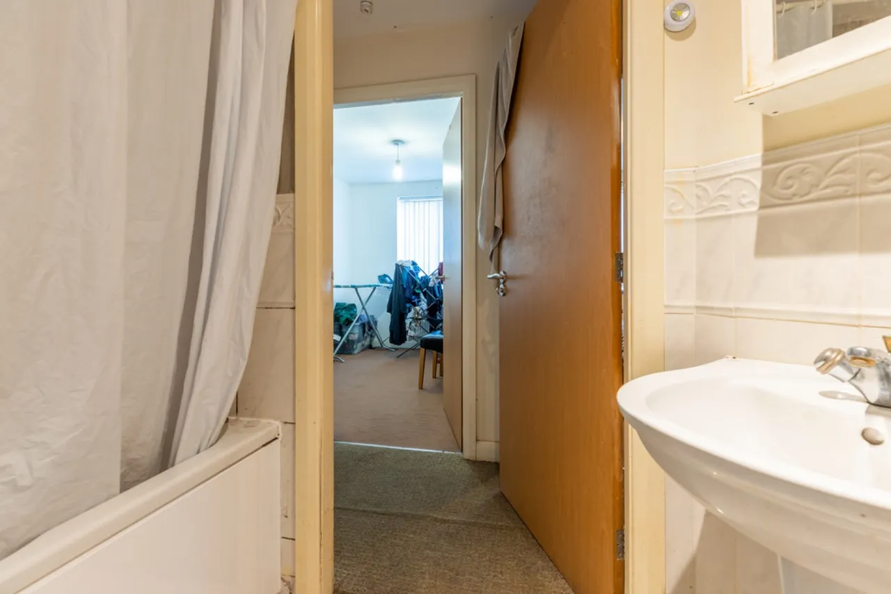 Canberra Way, Balderstone, OL11 2EL, photo 11
