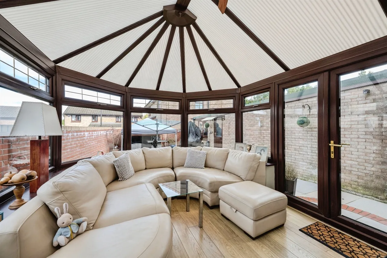 Llys Penpant Swansea, SA6, photo 8