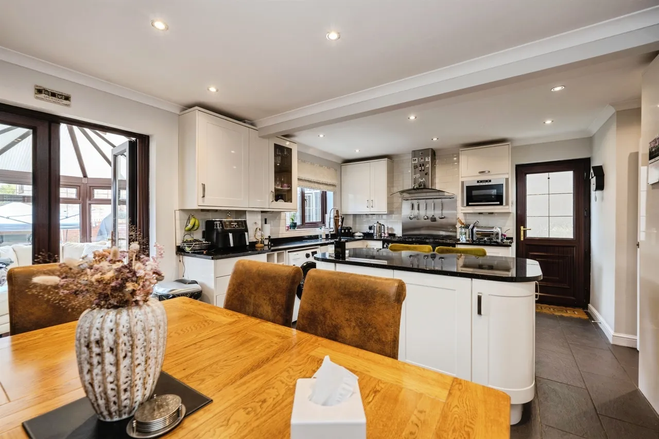 Llys Penpant Swansea, SA6, photo 6