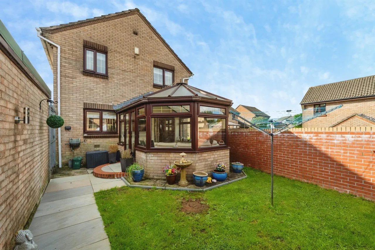 Llys Penpant Swansea, SA6, photo 17
