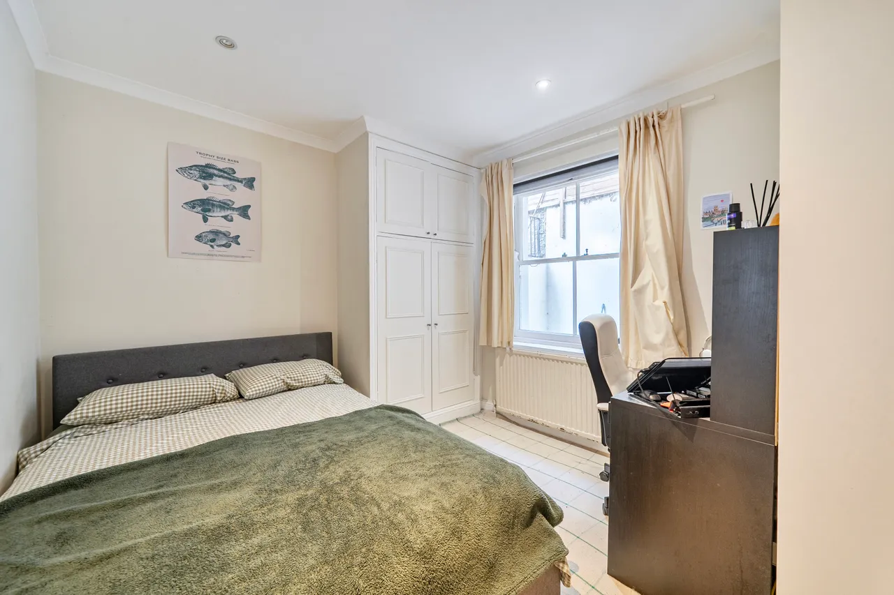 Flat 1, 31 Kempsford Gardens, London, photo 4