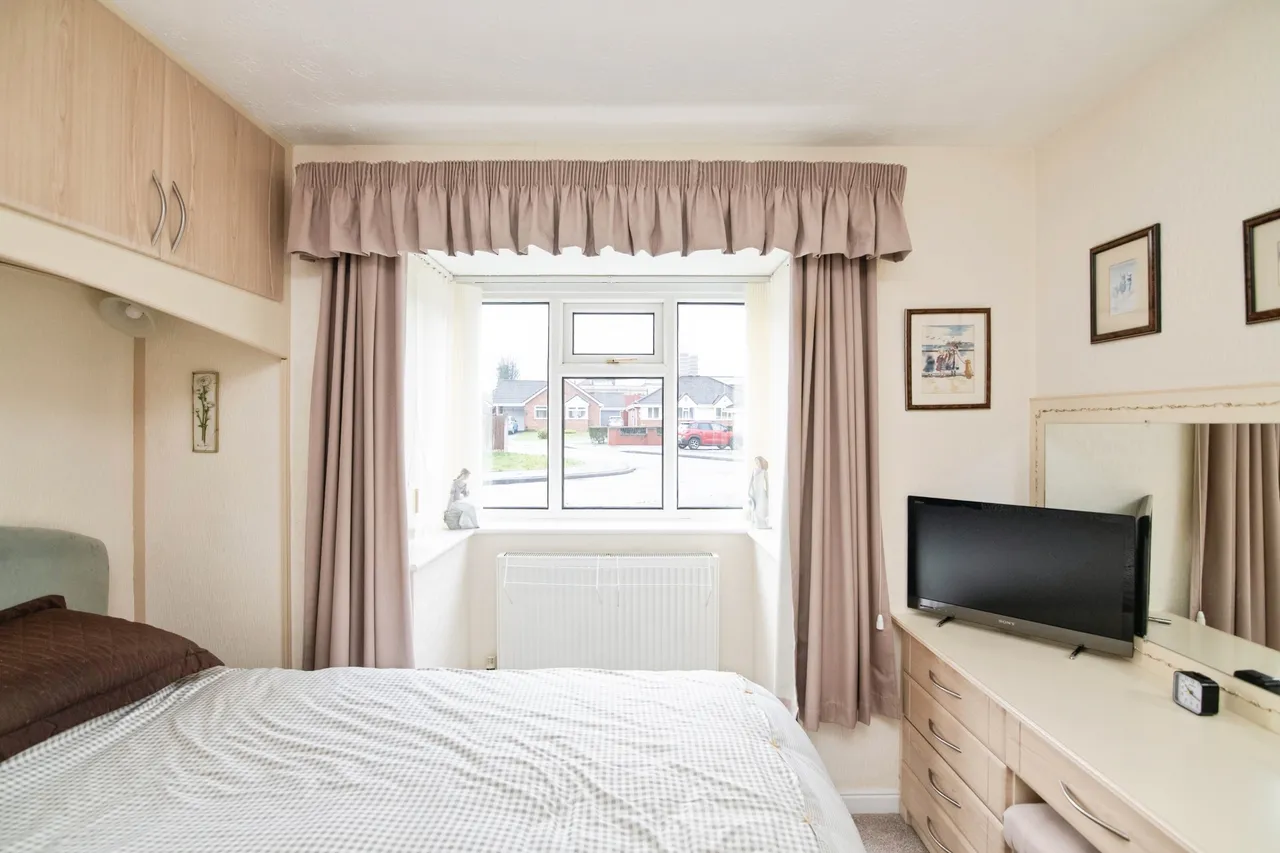 Zions Close, Cradley Heath, photo 10