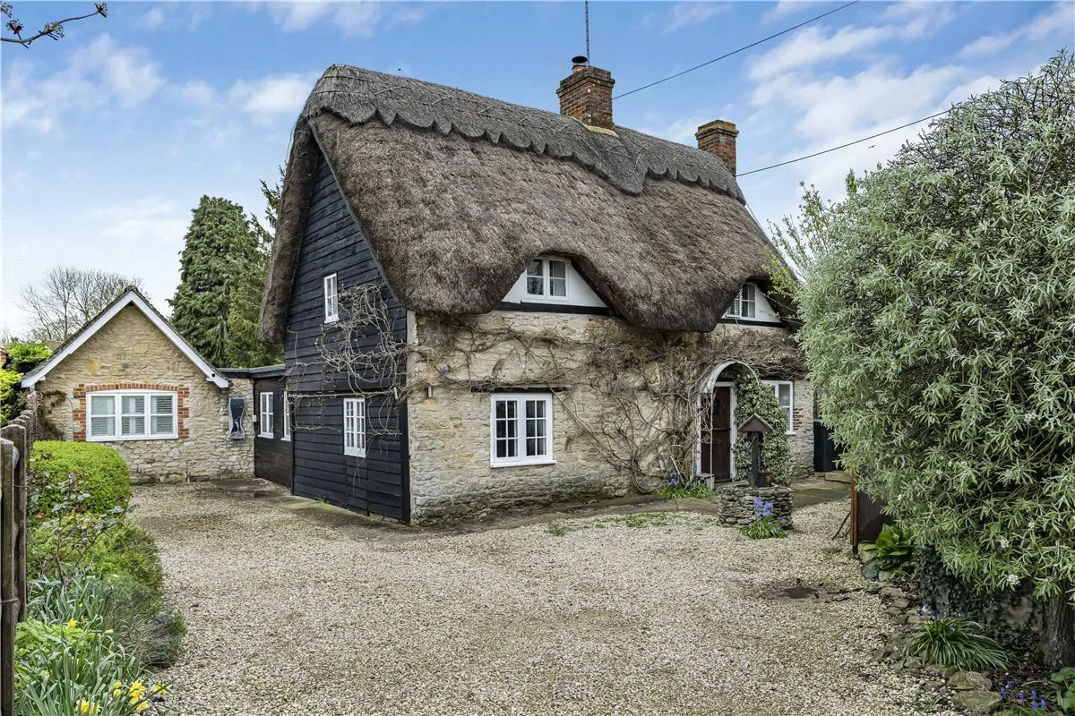 3 bed house for sale, School Lane, Stadhampton, OX44