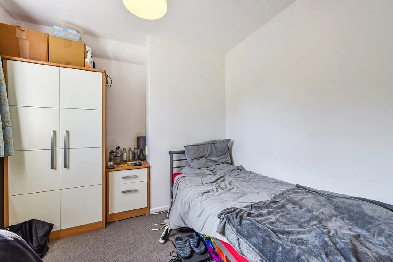 1 bed house to rent — Stuart Crescent, Winchester