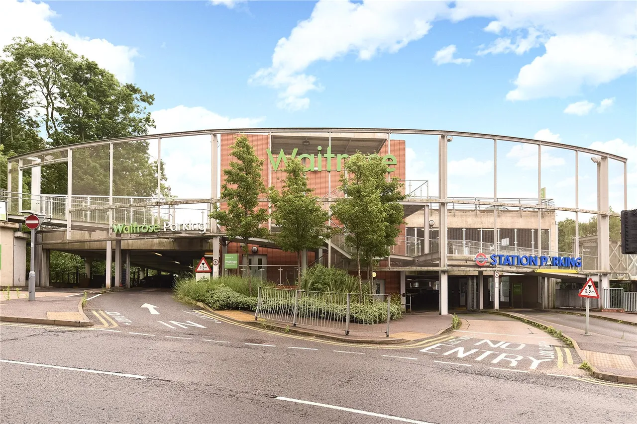 Homestead Road, Rickmansworth, WD3, photo 10